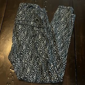 Senita High Waisted Vinyasa 7/8 Capris - Navy Impressions